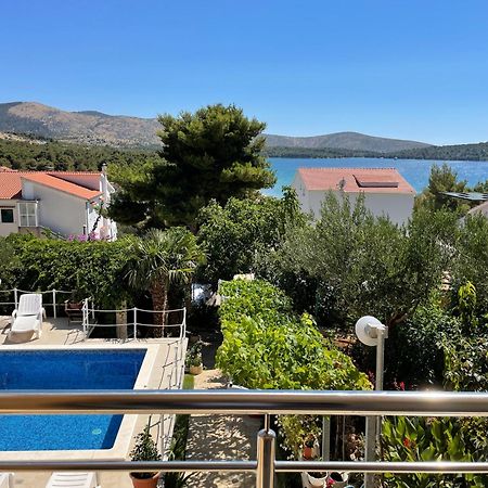 Apartments Villa Ra Zaboric Eksteriør bilde