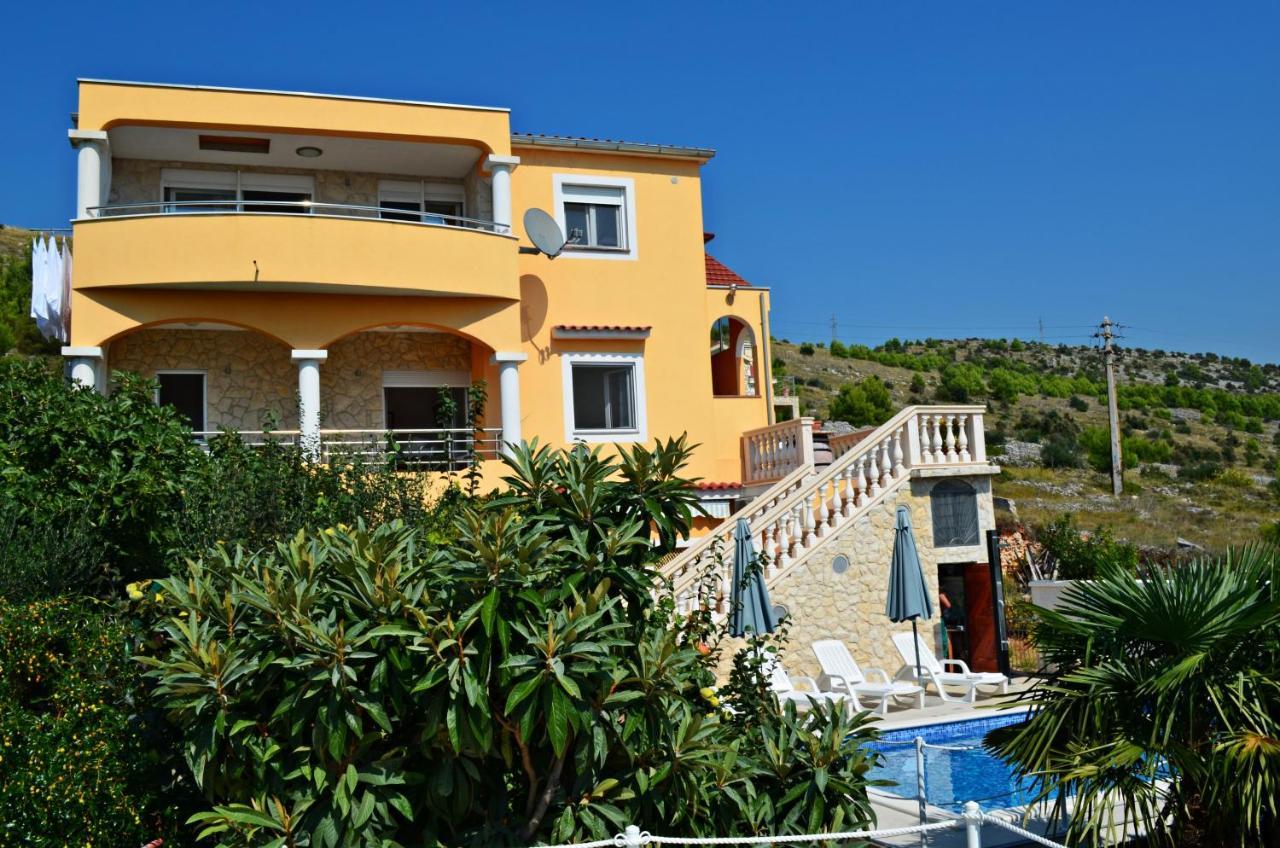 Apartments Villa Ra Zaboric Eksteriør bilde
